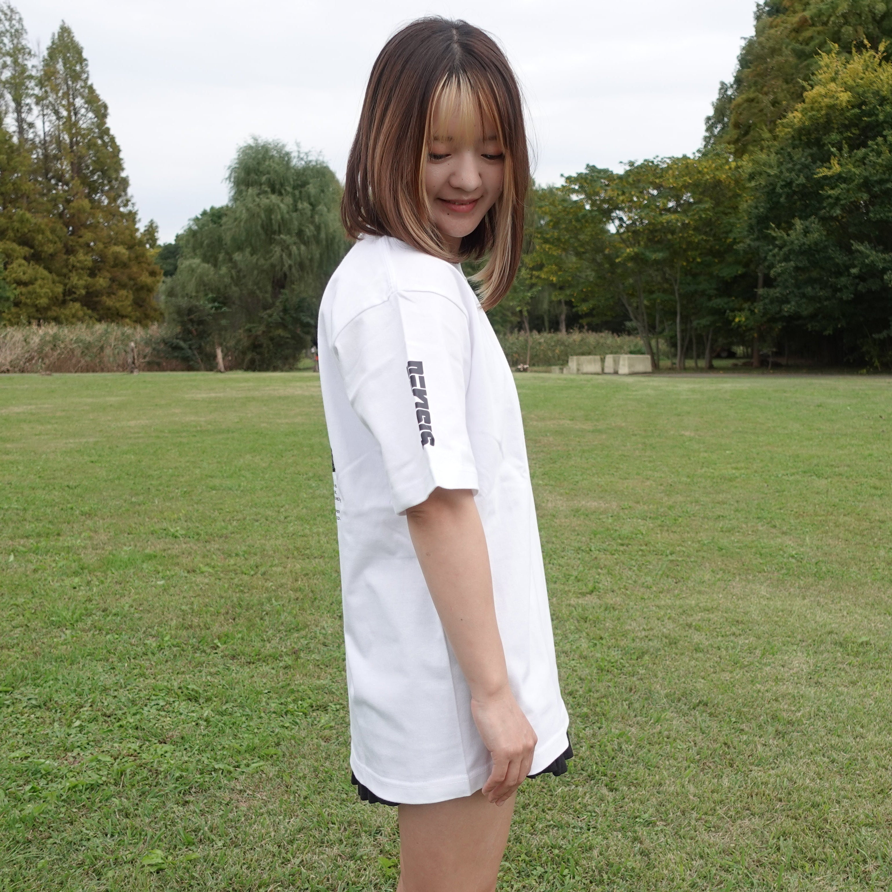 【限定100枚】DEVISIS Tシャツ7（黒/白）