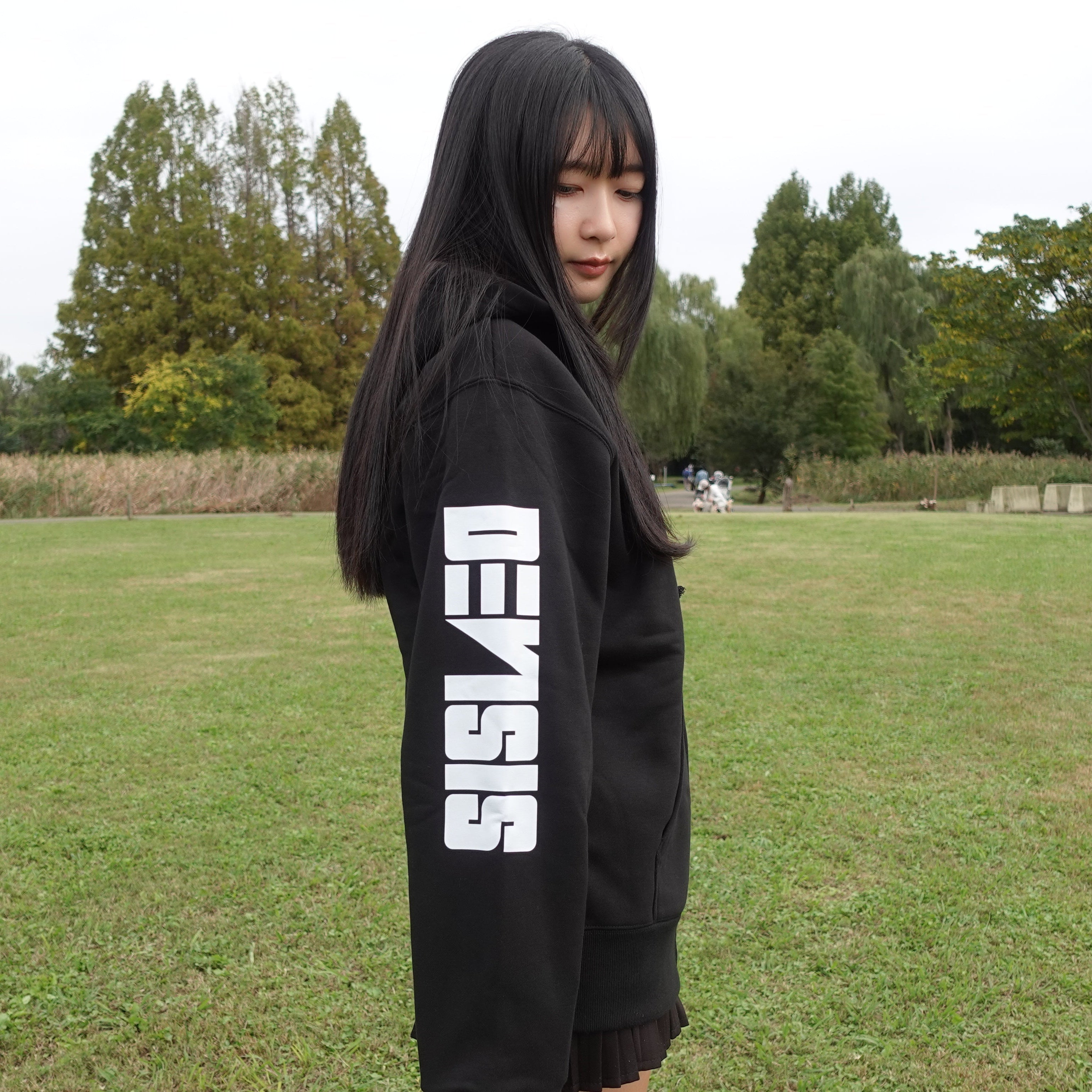 【限定100枚】DEVIONE パーカー（黒/白）